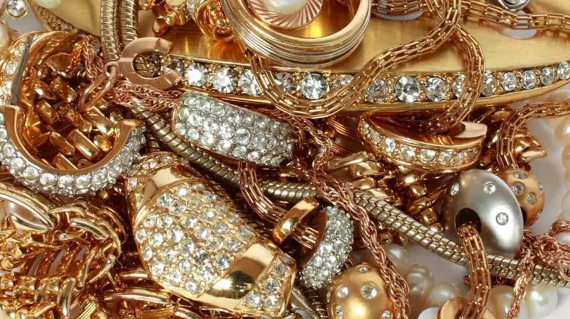 Industria bijuteriilor atinge un record global -130 de miliarde $. Italia devine lider surpriză în fața Elveției