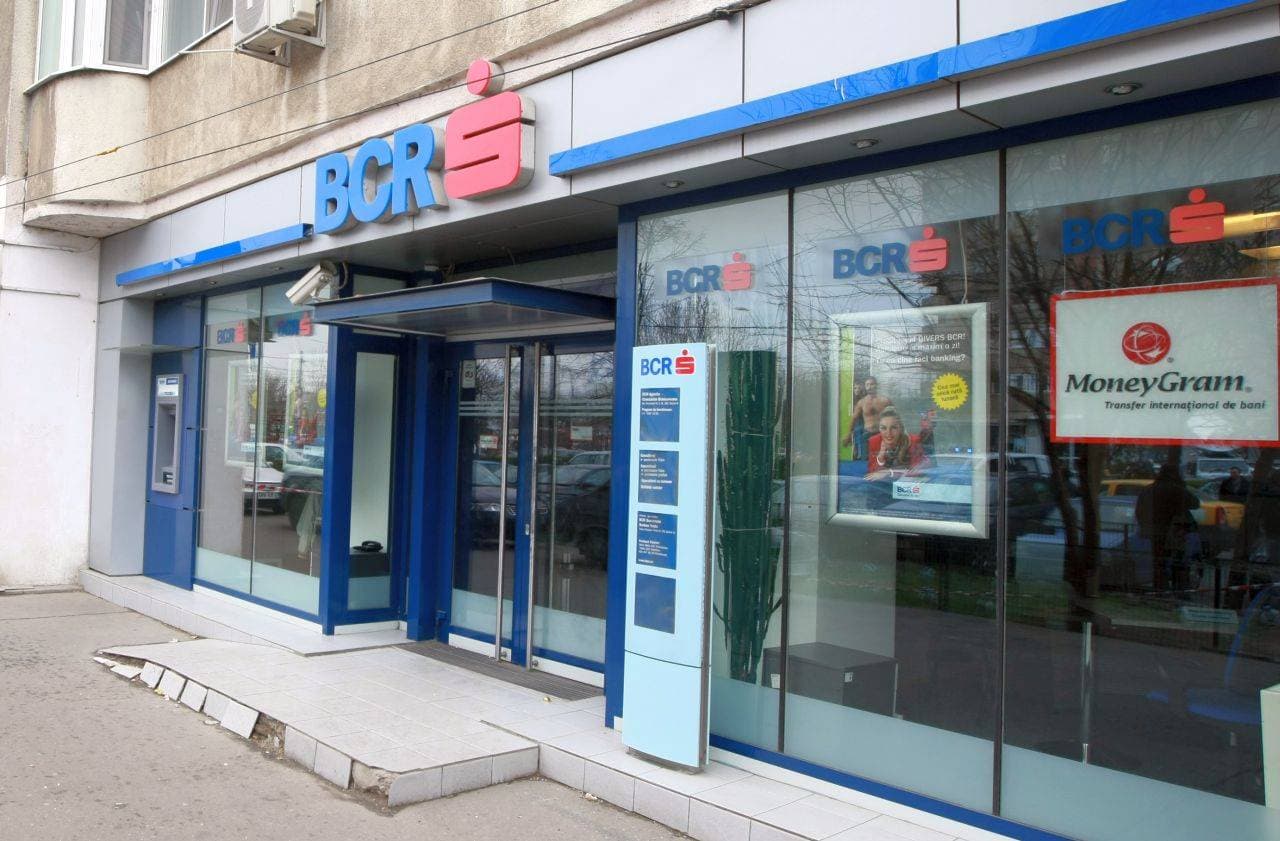 Programul băncilor de Paște. Când sunt deschise CEC Bank, BCR, BT, ING sau BRD
