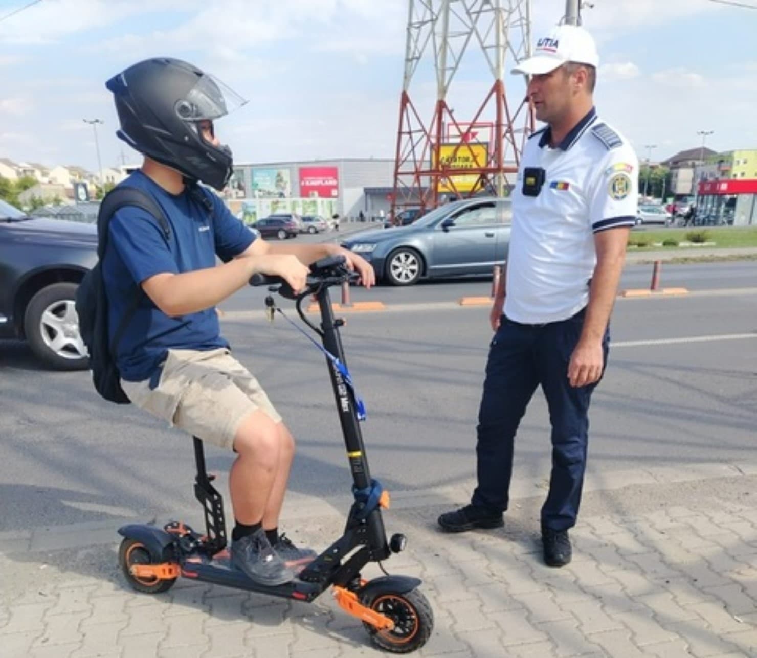 ”Permisul de trotinetă” devine obligatoriu. Noi reguli pentru utilizatorii de pe șosele
