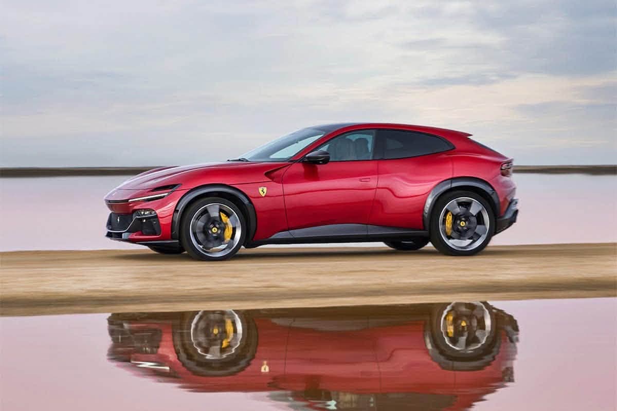 Ferrari în România: profit de 9 mililoane de lei din 31 de mașini