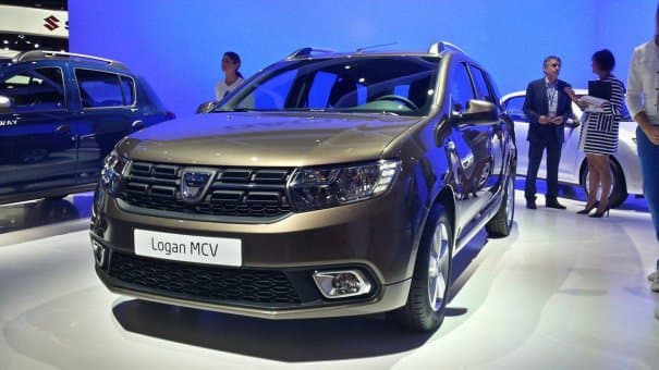Primele imagini cu noile Dacia cu facelift de la Paris Motor Show