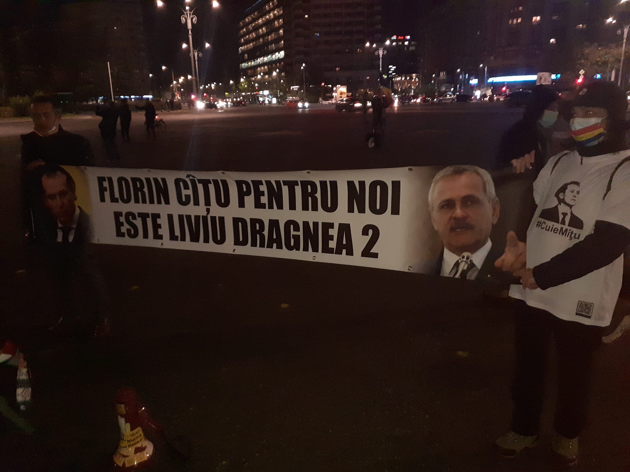 Reîncep protestele #Rezist în Piața Victoriei: „PNL a ajuns pe mâna mafiei”