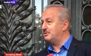 Masca, acesoriu inutil la sediul PSD! Ciolacu, Tudorache și Dâncu au stat la mică distanță de jurnaliști