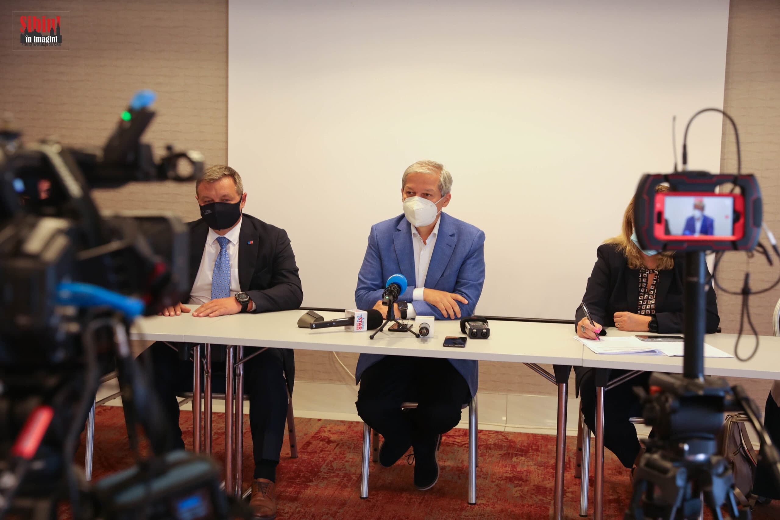 Ministrul Digitalizării a ațipit de mai multe ori în timpul unei conferințe la Sibiu  VIDEO