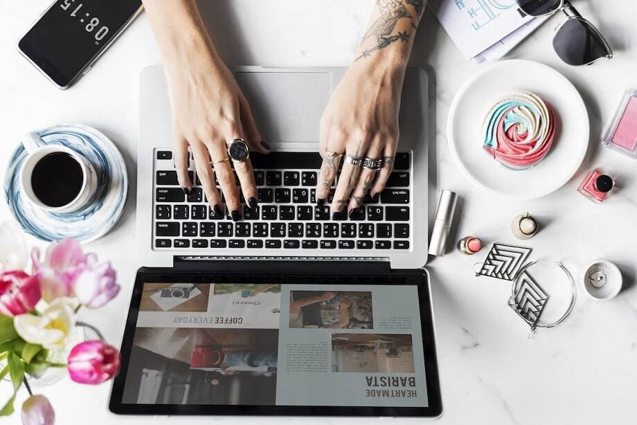 SCDesign.ro iti prezinta diferentele intre un site obisnuit si unul care aduce valoare companiei tale