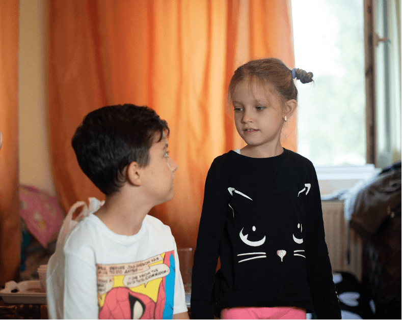 Pandemia a înspăimântat lumea, dar fricile oamenilor sărmani au rămas aceleași. Fii alături de peste 2500 de bolnavi nevoiași direcționând 20% din impozit. Mai ai timp până pe 31 decembrie!