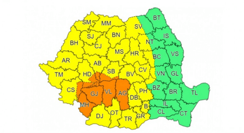 Coduri galben și portocaliu de ploi torențiale și vijelii în aproape toate regiunile din țară. Prognoza pentru București