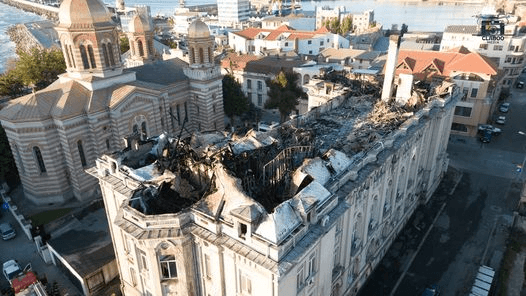 Ce făcea IPS Teodosie în timpul incendiului de la Arhiepiscopia Tomisului