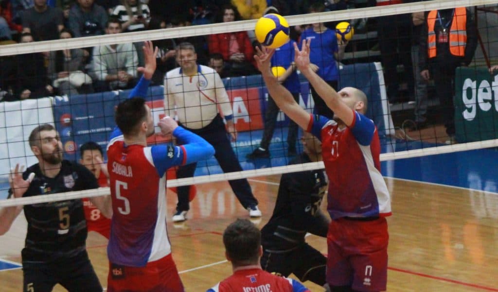 <strong><br>N-a fost la fotbal, ci la volei! Steaua a câștigat “Eternul derby” cu Dinamo!</strong>