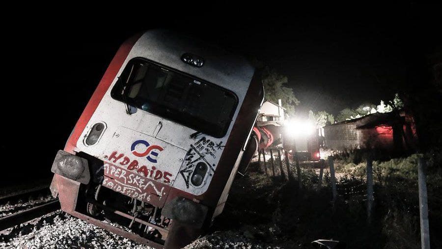 Proteste violente în Grecia, după accidentul feroviar mortal. FOTO