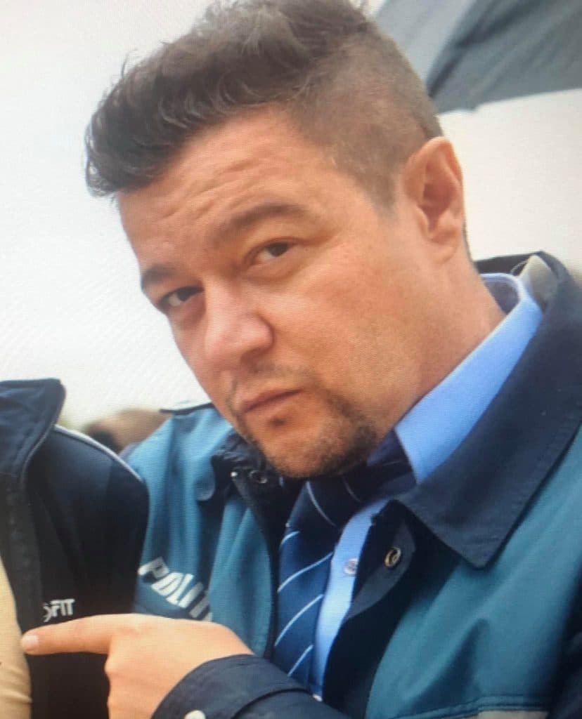 Văru’ Săndel s-a apucat de crescut găini. Actorul Alexandru Popa a investit într-o fermă cu înaripate de rasă: ”Am vaccinat singur puii!”
