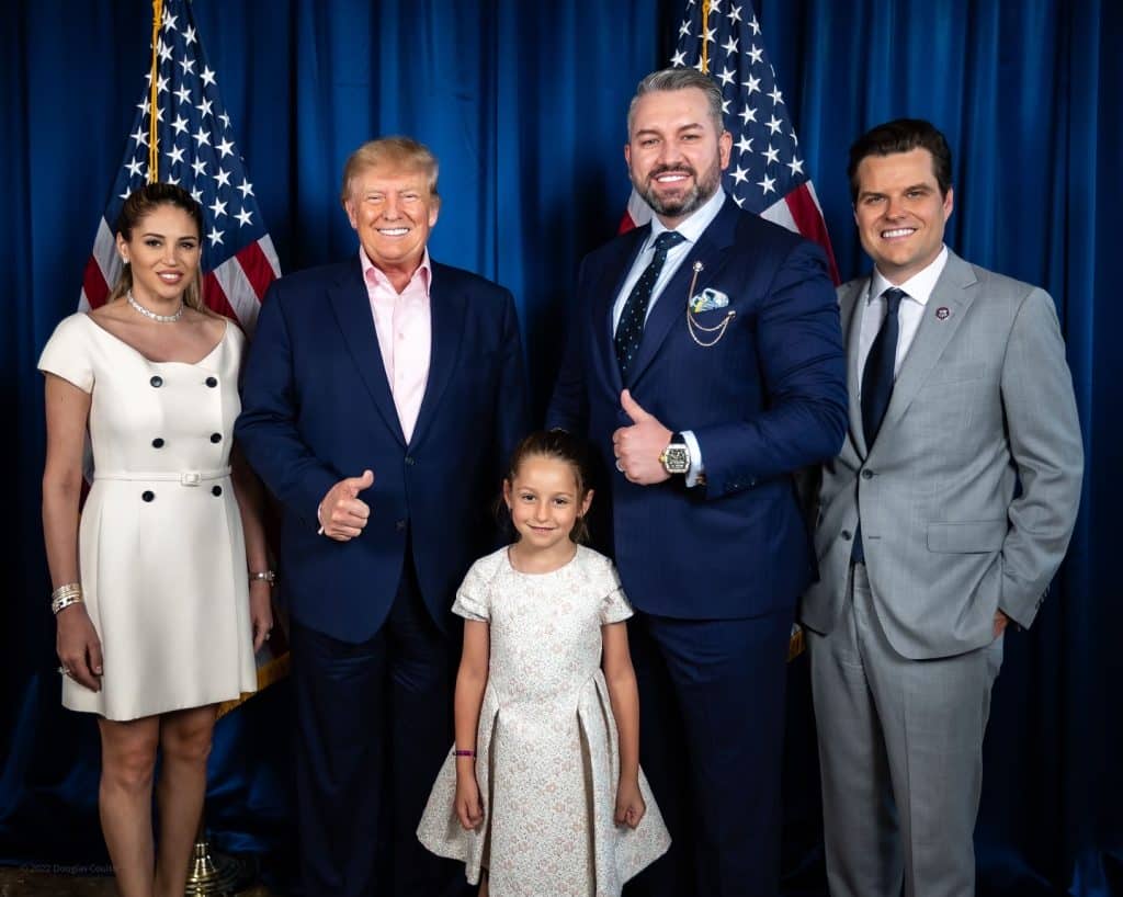 Românul din echipa noului președinte SUA sărbătorește victoria alături de Donald Trump /EXCLUSIV