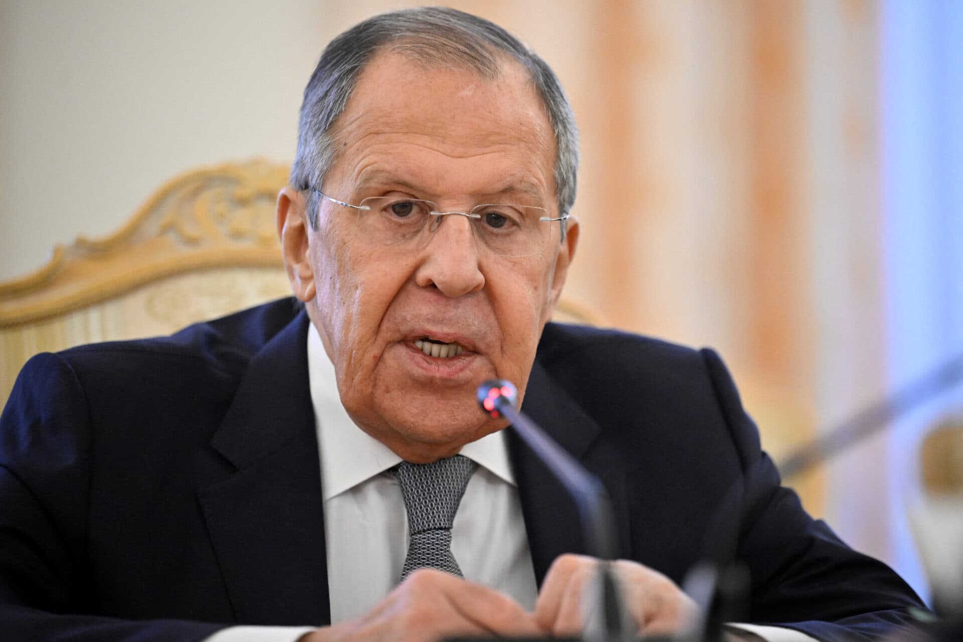 Lavrov, profund nemulțumit: Livrările militare occidentale către forțele armate ucrainene continuă