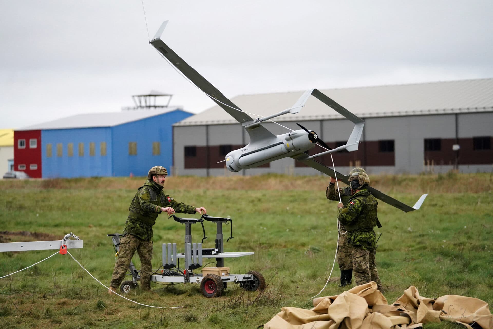 Arctica devine câmp de luptă al dronelor. NATO caută soluții pentru condițiile extreme
