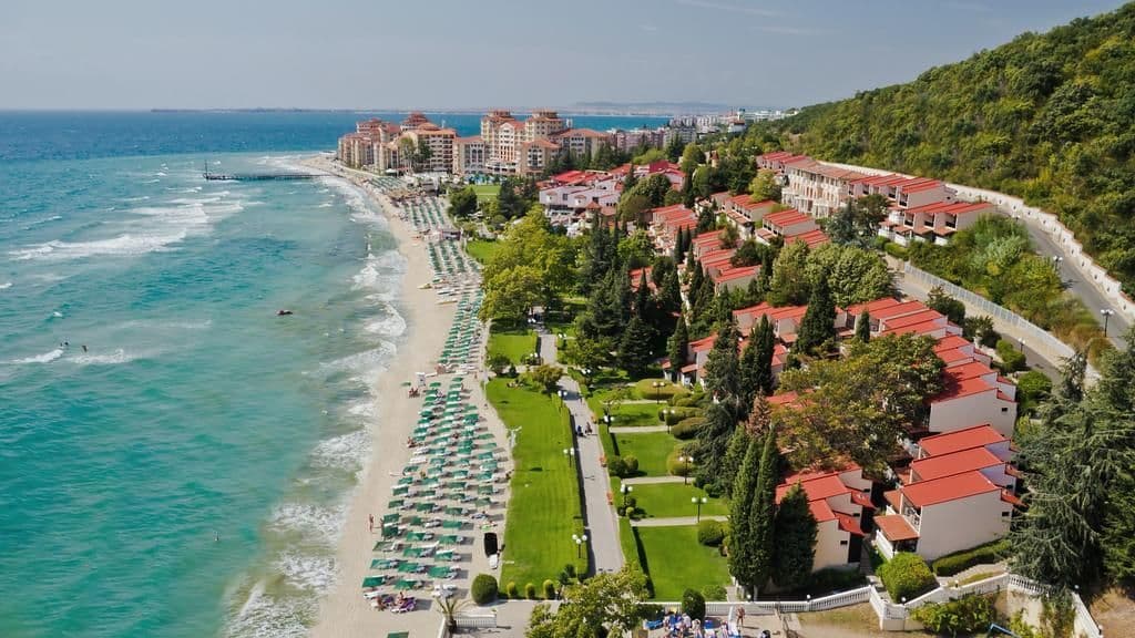 IRI Travel: 2024 va fi primul an al revenirii la normalitatea din turism