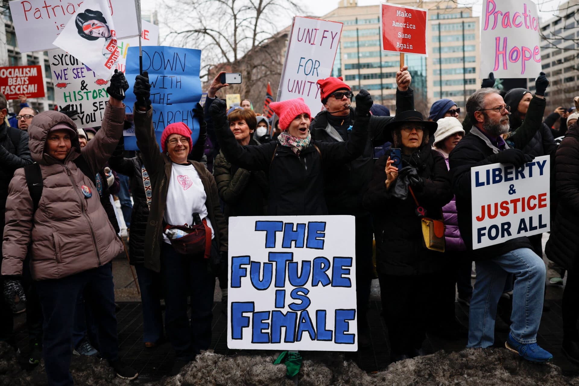 Proteste masive la Washington înainte de învestirea lui Trump