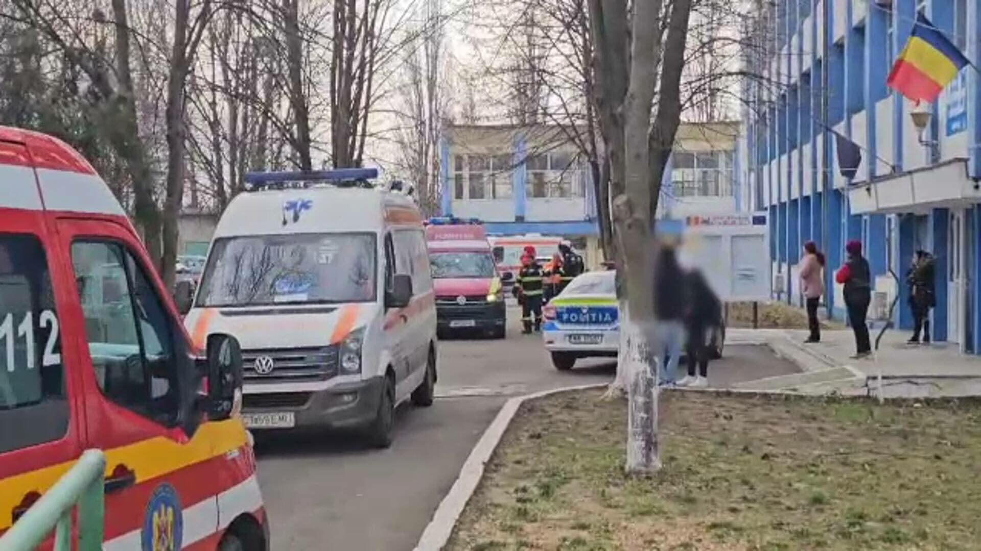 A fost activat Planul Roșu la un liceu din Constanța. Un elev a pulverizat spray cu piper