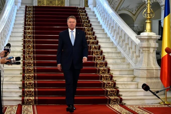 Ceremonie la Cotroceni. Klaus Iohannis își încheie mandatul