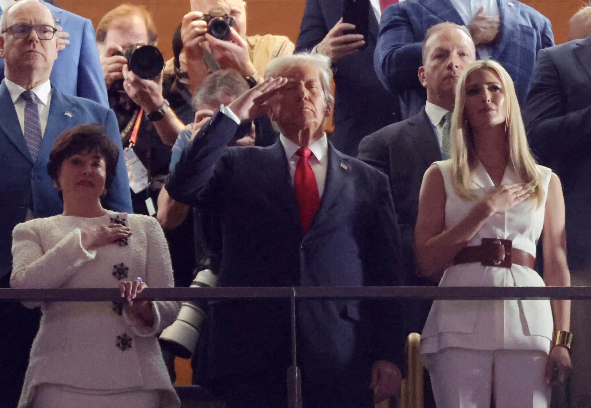 Imaginile șocante cu ostaticii israelieni provoacă furia lui Trump