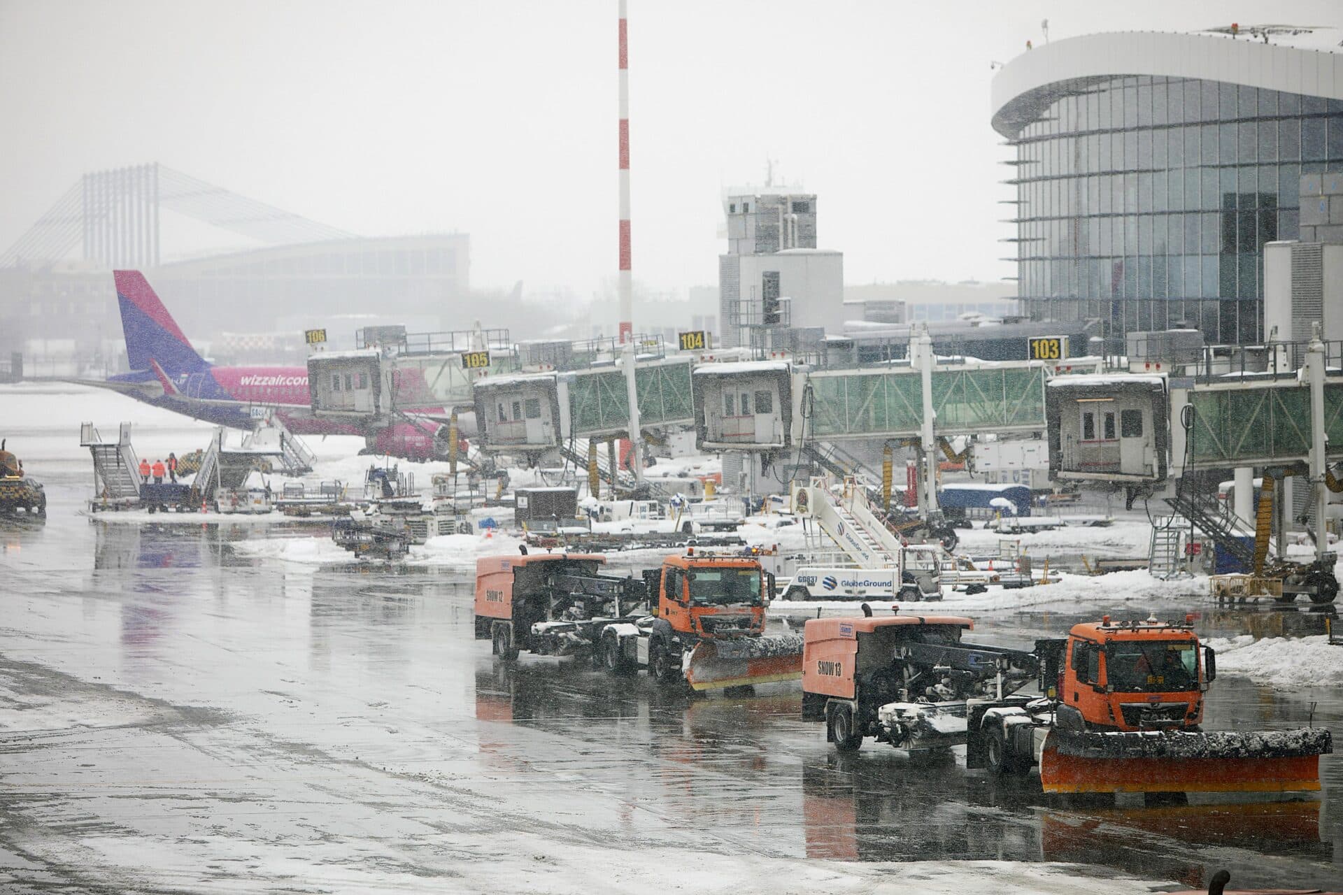 Zborurile pot avea întârzieri. Anunțul Companiei Naționale Aeroporturi București
