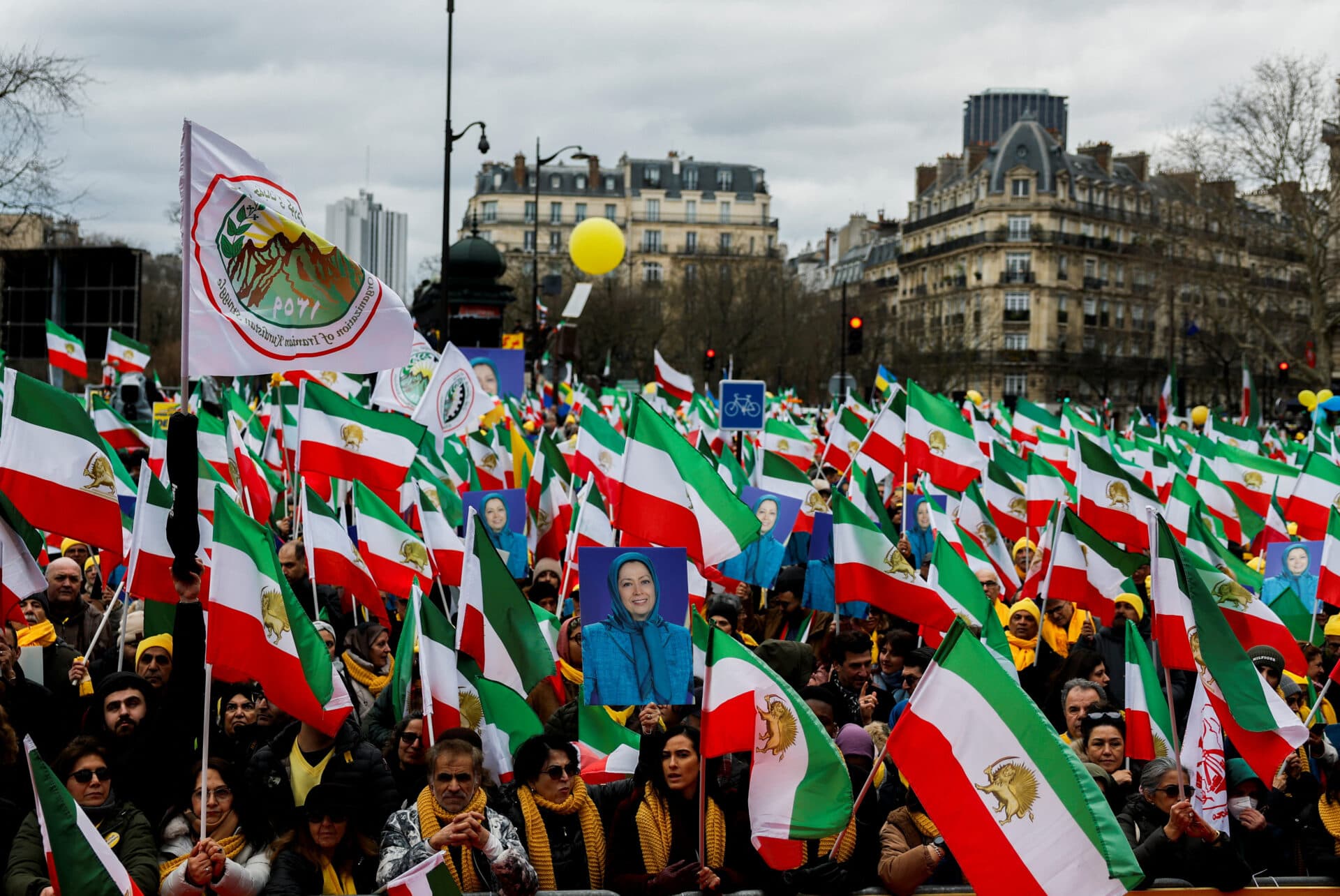 O voce pentru cei fără glas. Exilații iranieni și ucrainenii se unesc împotriva Teheranului