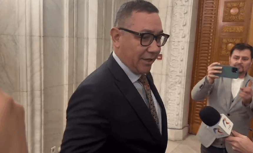 Ponta se agită de pe margine: ”Sunt foarte hotărât să intru în luptă”!
