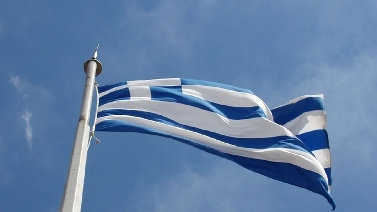 Atenție, români! Navele rămân în porturi, transportul public e afectat în Grecia