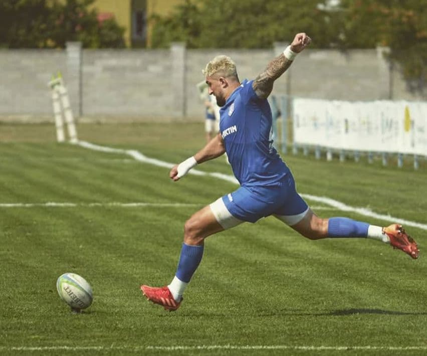 Florin Vlaicu se vopsește blond dacă Rapid ia din nou titlul la rugby în 7