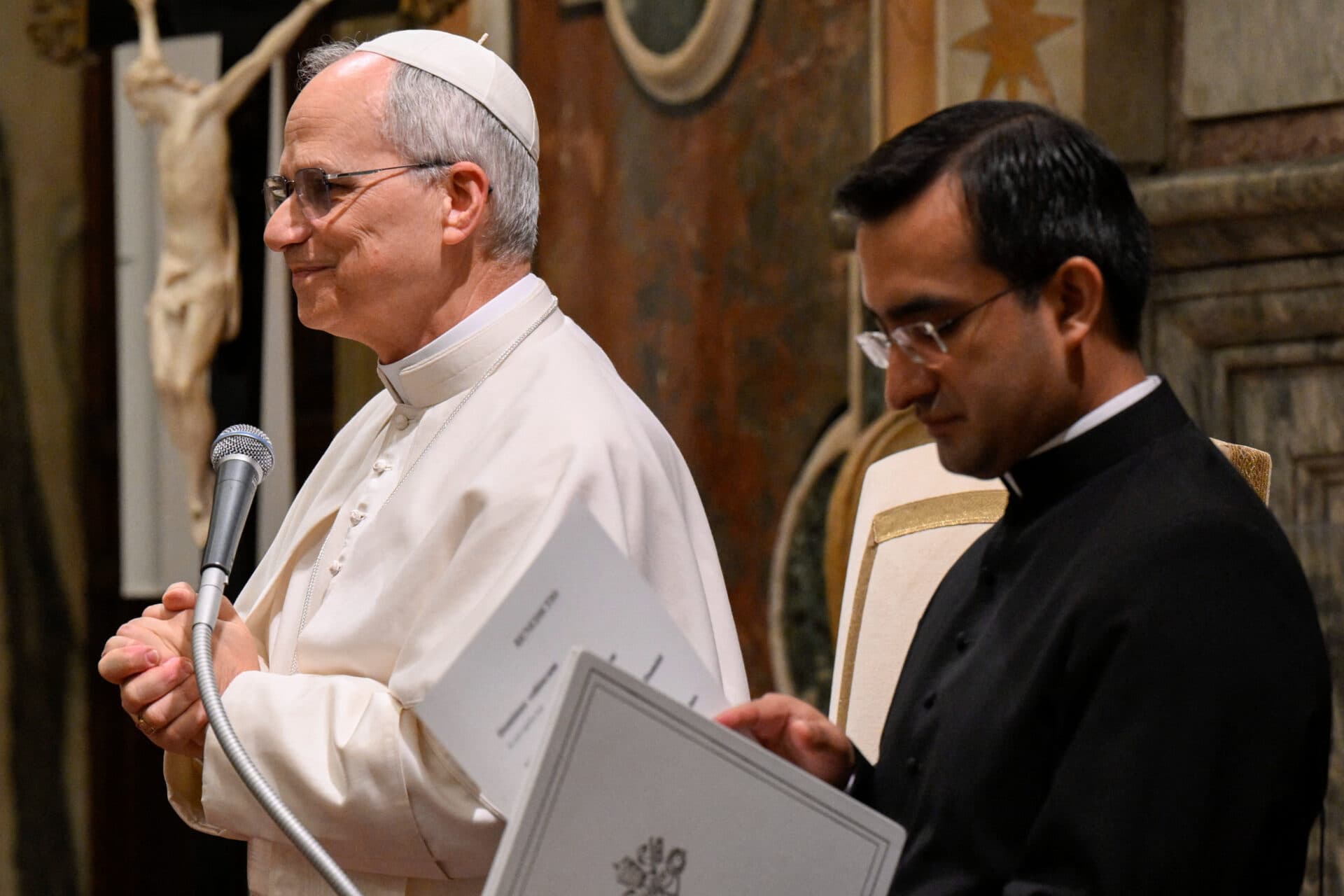 Ceremonie la Vatican. Începutul pontificatului Papei Leon al XIV-lea