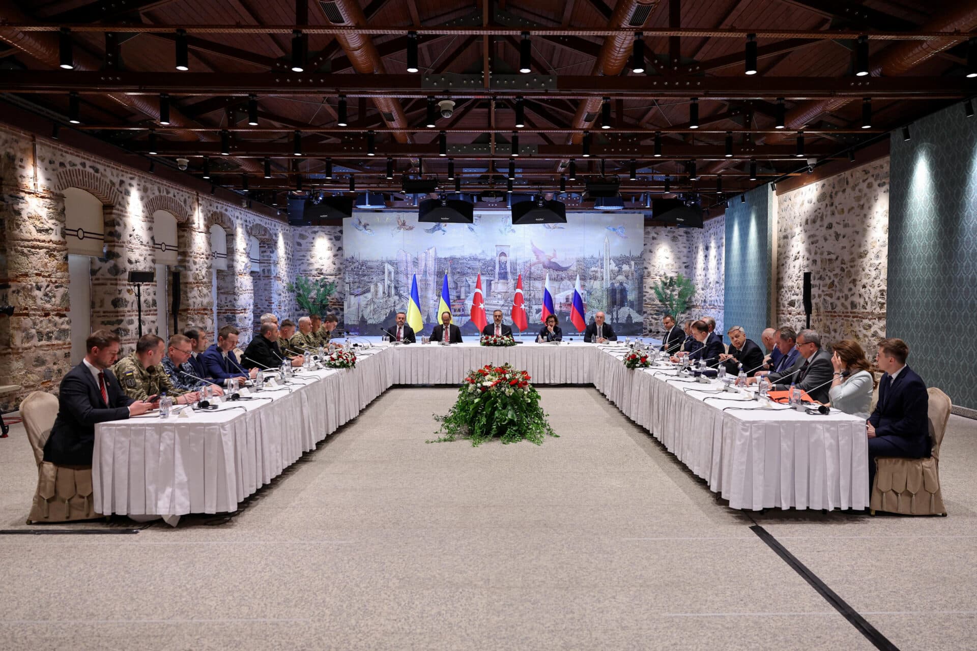 Negocieri în gol la Istanbul. Primele discuții Rusia–Ucraina, fără progres