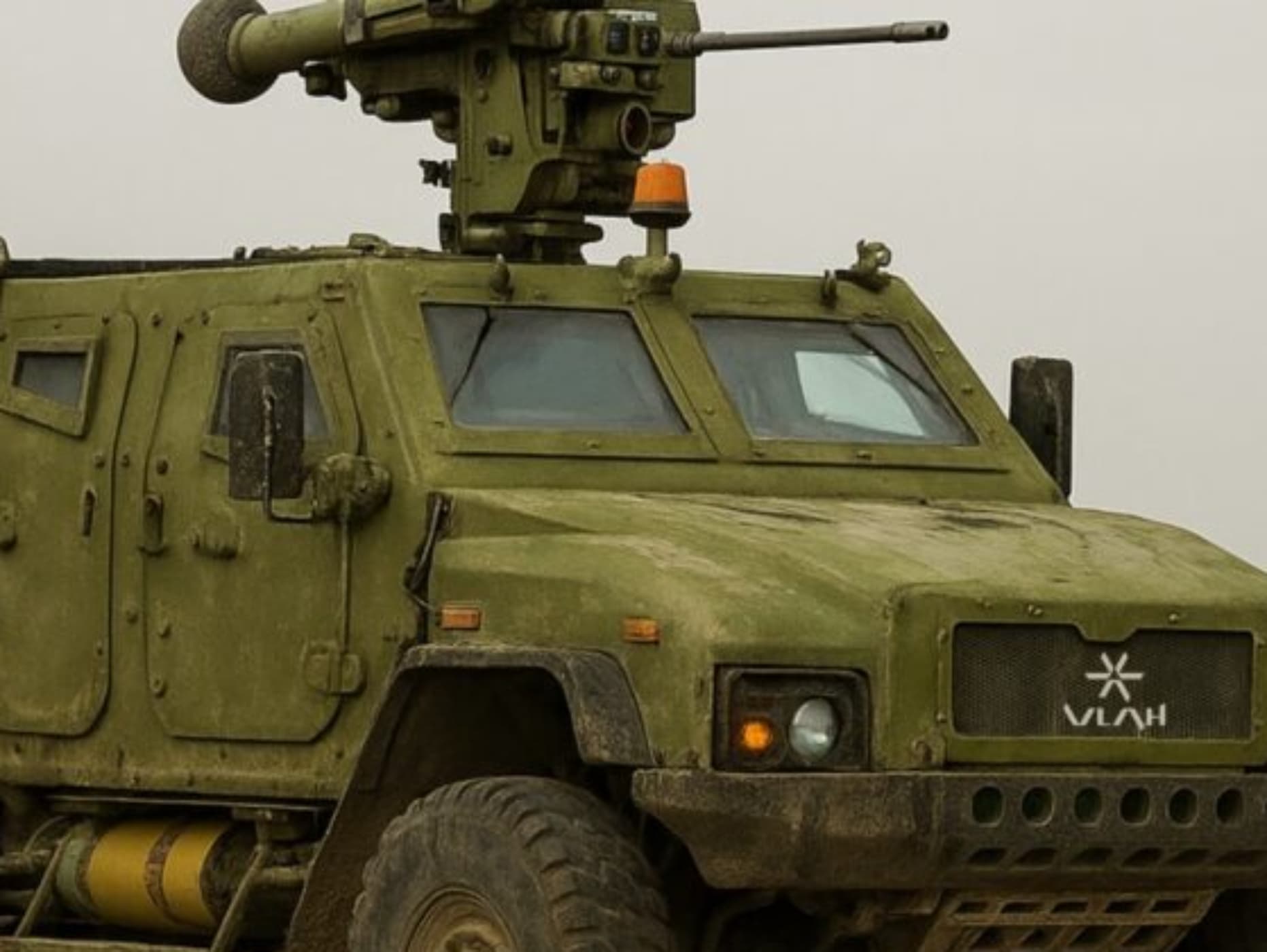 Cu arată VLAH, primul blindat 4x4 românesc, dar construit cu tehnologie occidentală