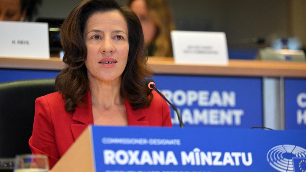 Roxana Mînzatu: „Dimensiunea socială a cadrului financiar multianual trebuie să fie prioritate”