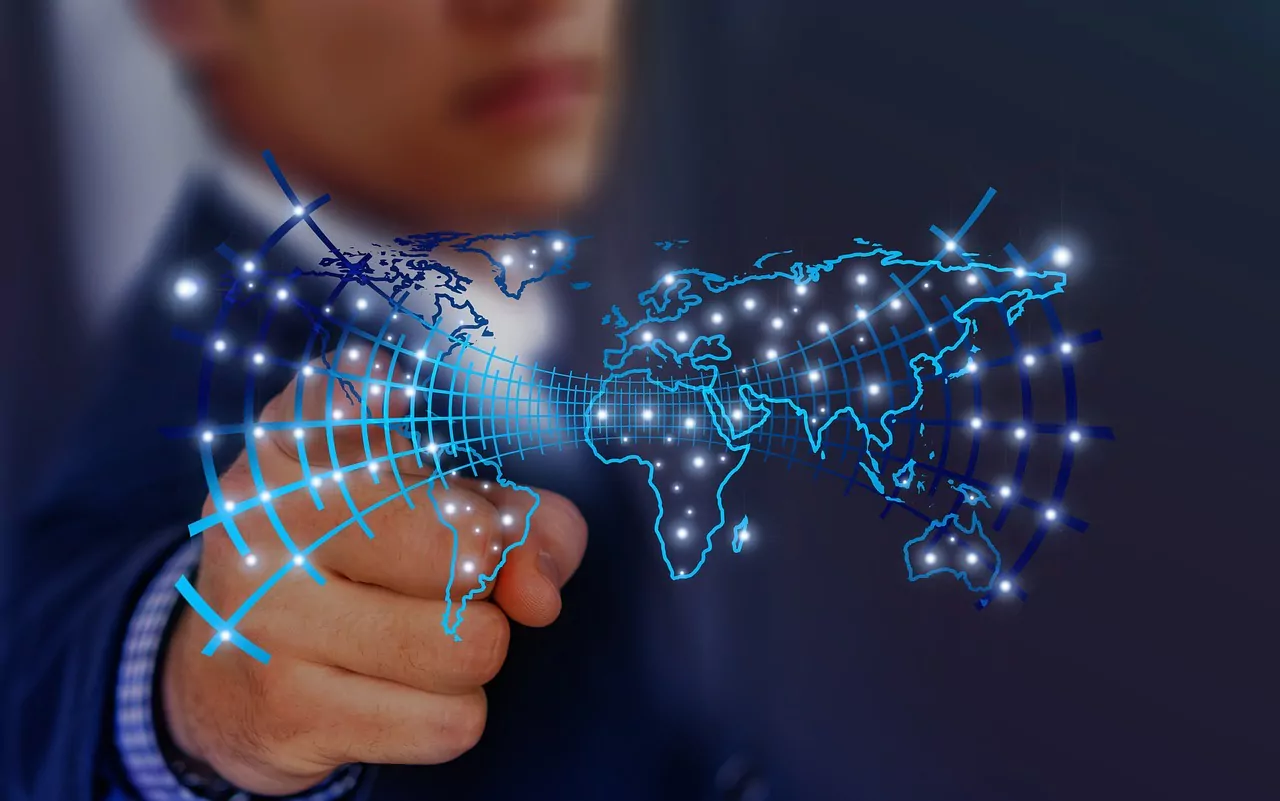 Europa, în război cu giganții tech. Un spațiu digital deschis
