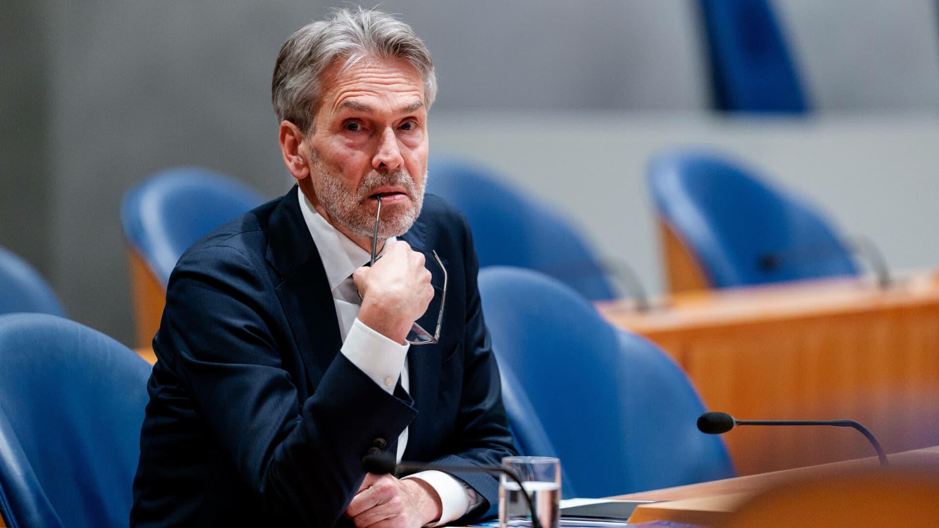 Prim-ministrul Dick Schoof, alături de Ilie Bolojan, în vizită la trupele românești și olandeze de la Câmpia Turzii