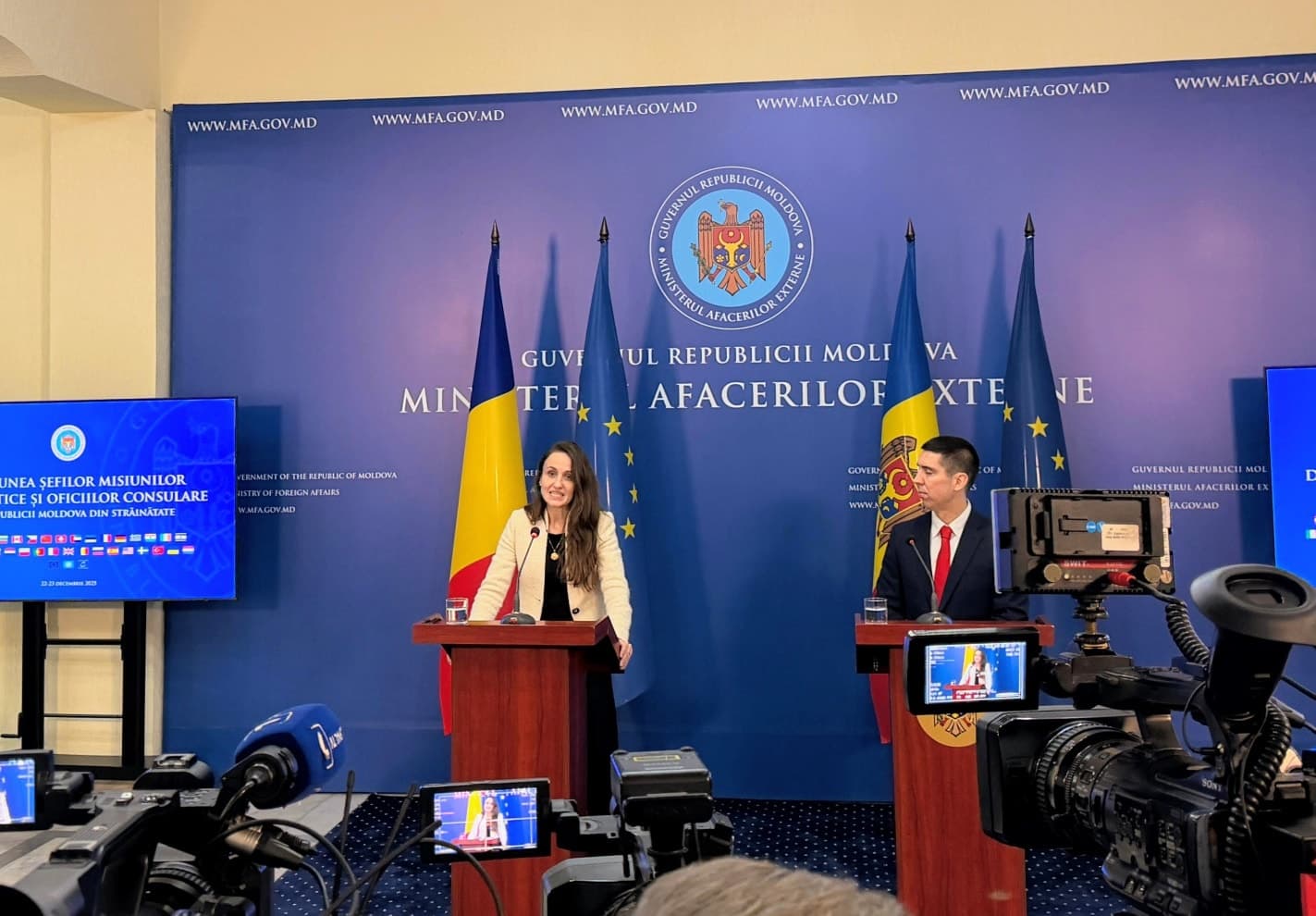 Oana Țoiu, în vizită la Chișinău: întrevederi cu președintele, premierul și omologul moldovean