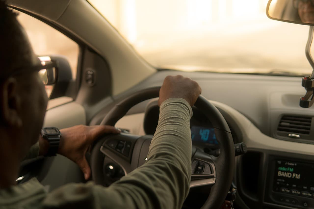 12.000 de mașini folosite la ride-sharing, suspendate de la funcționare de ANAF