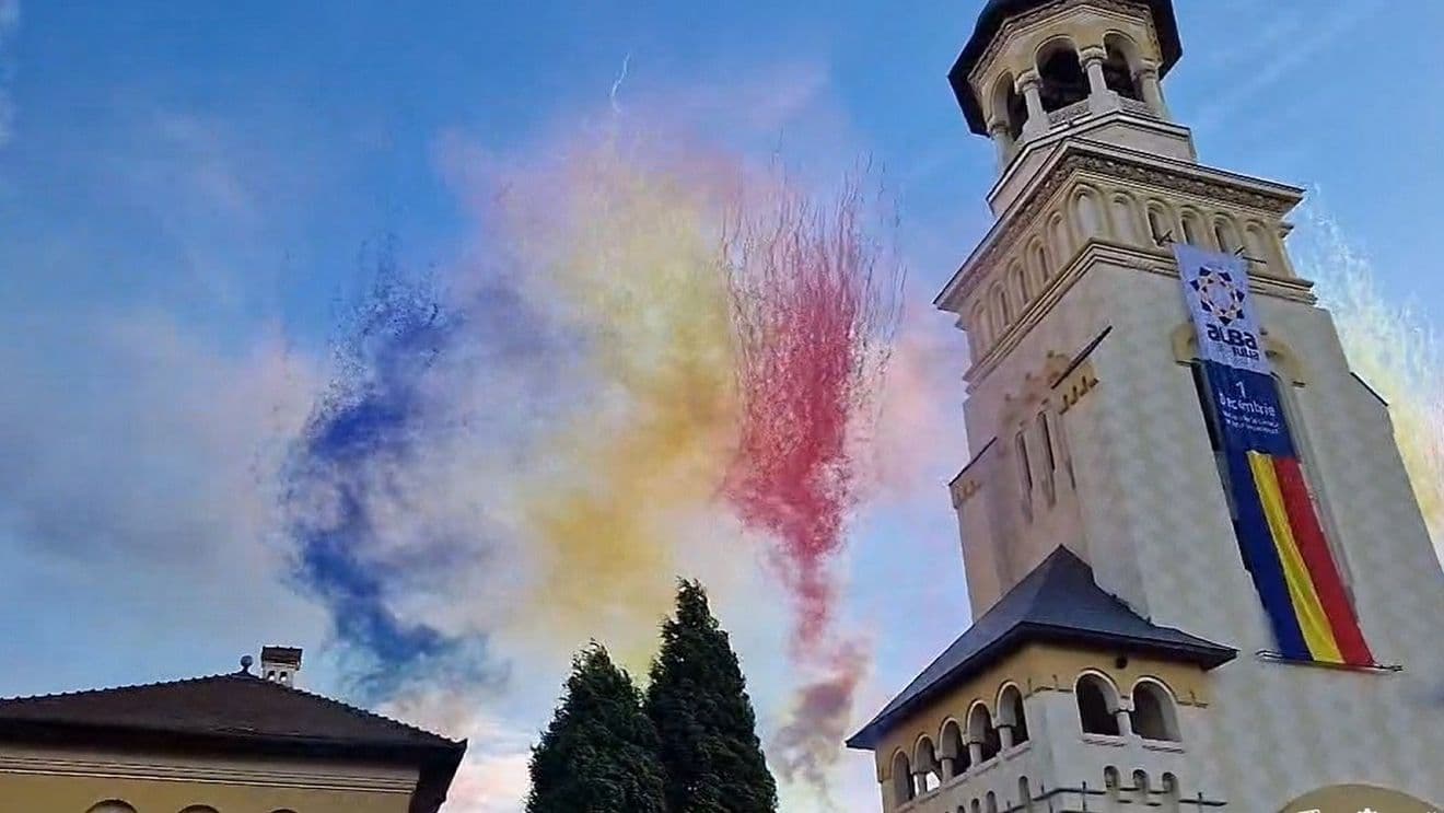 Zilei Naționale îi sunt dedicate ample manifestări la Alba Iulia, cu zeci de mii de participanți așteptați