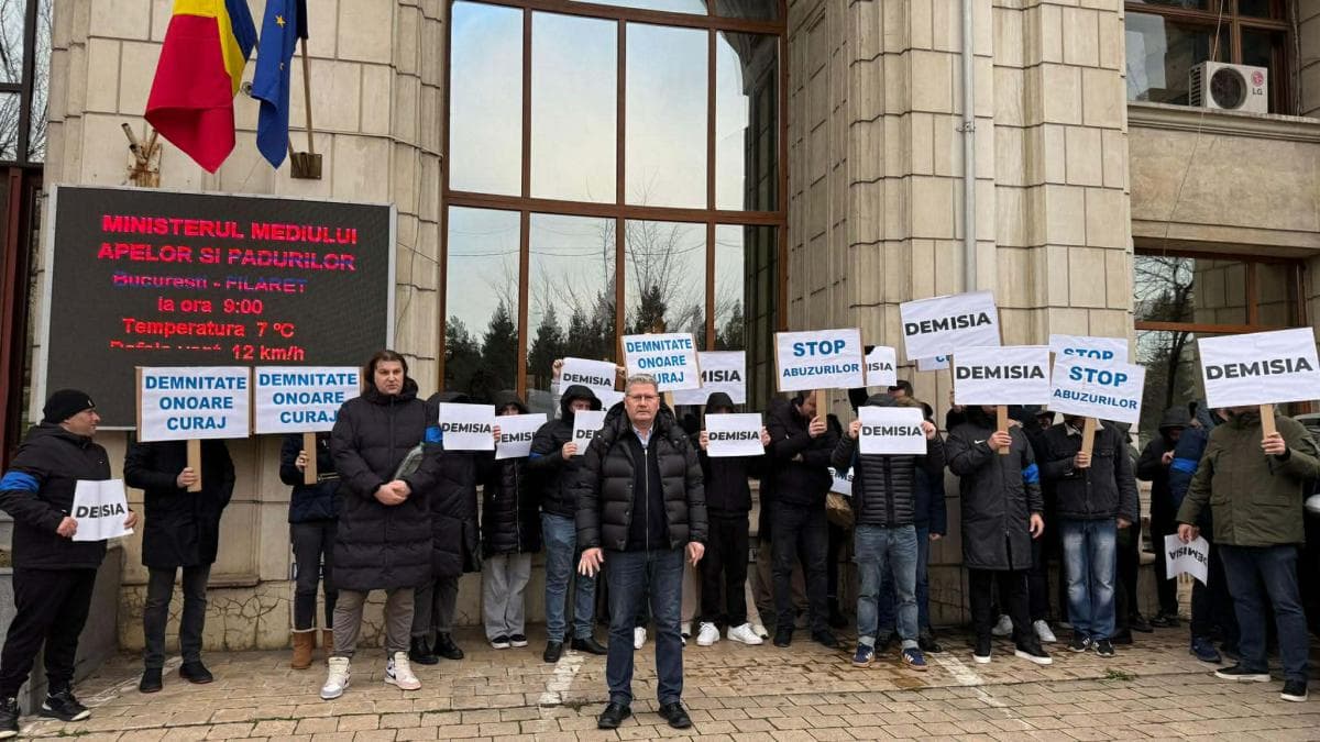 PUSL cere demisia ministrului Diana Buzoianu