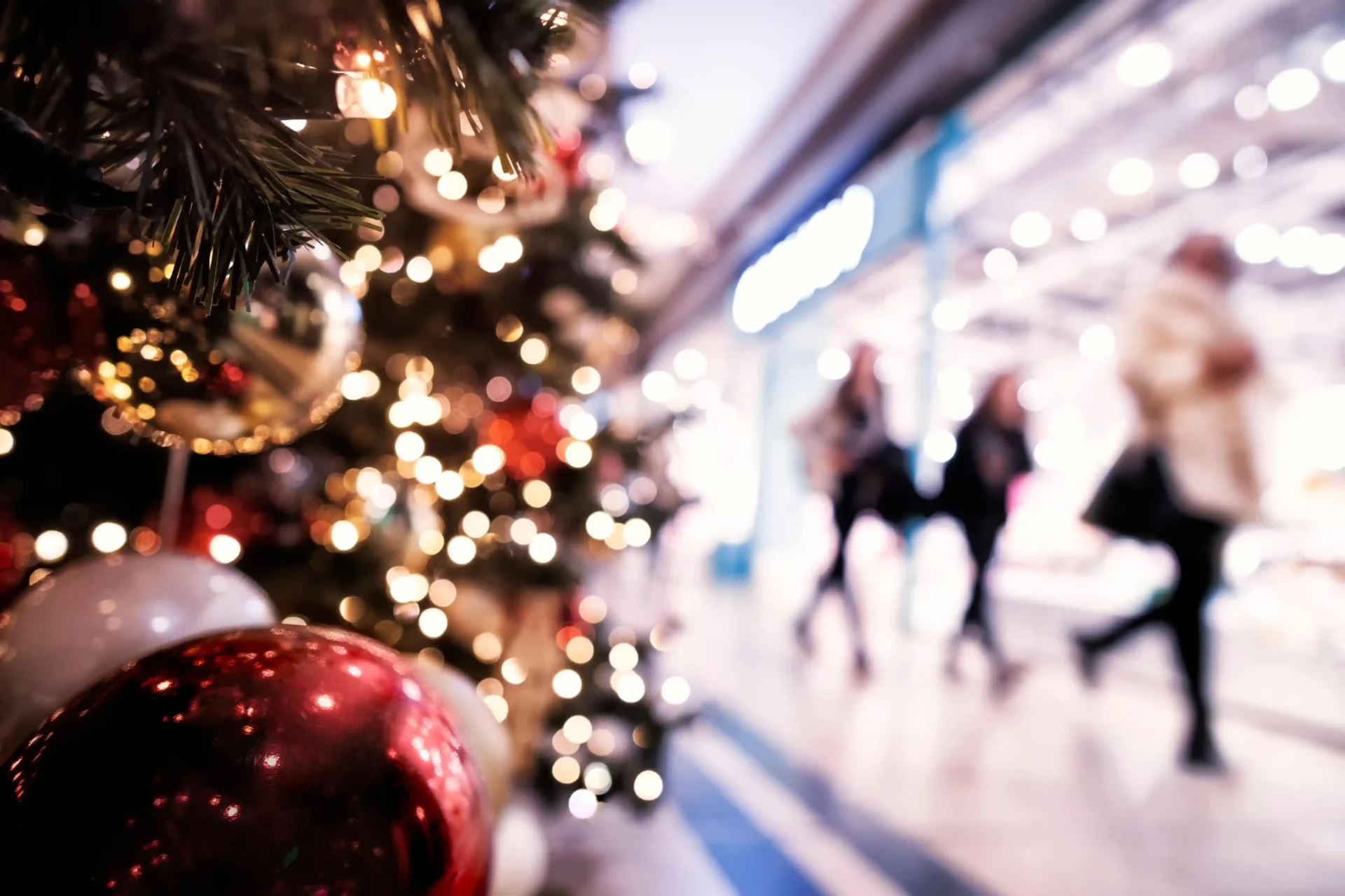 Cheltuim prea mult de Crăciun. Psihologia cumpărăturilor festive și soluții pentru stabilitate financiară