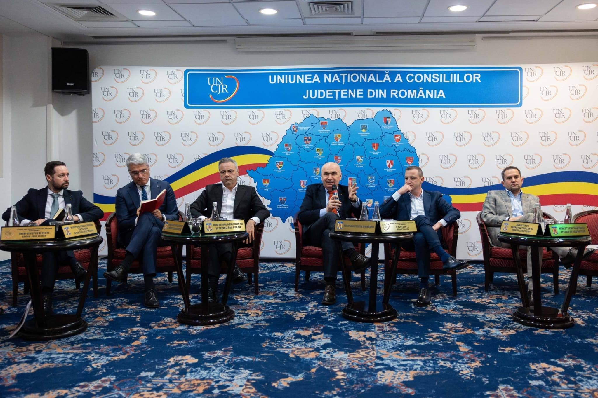 Ciprian Şerban: Ministerul Transporturilor este pregătit să dea, anul acesta, în exploatare, 255 kilometri de drumuri de mare viteză. Singura condiţie, asigurarea unui buget necesar pentru investiţii
