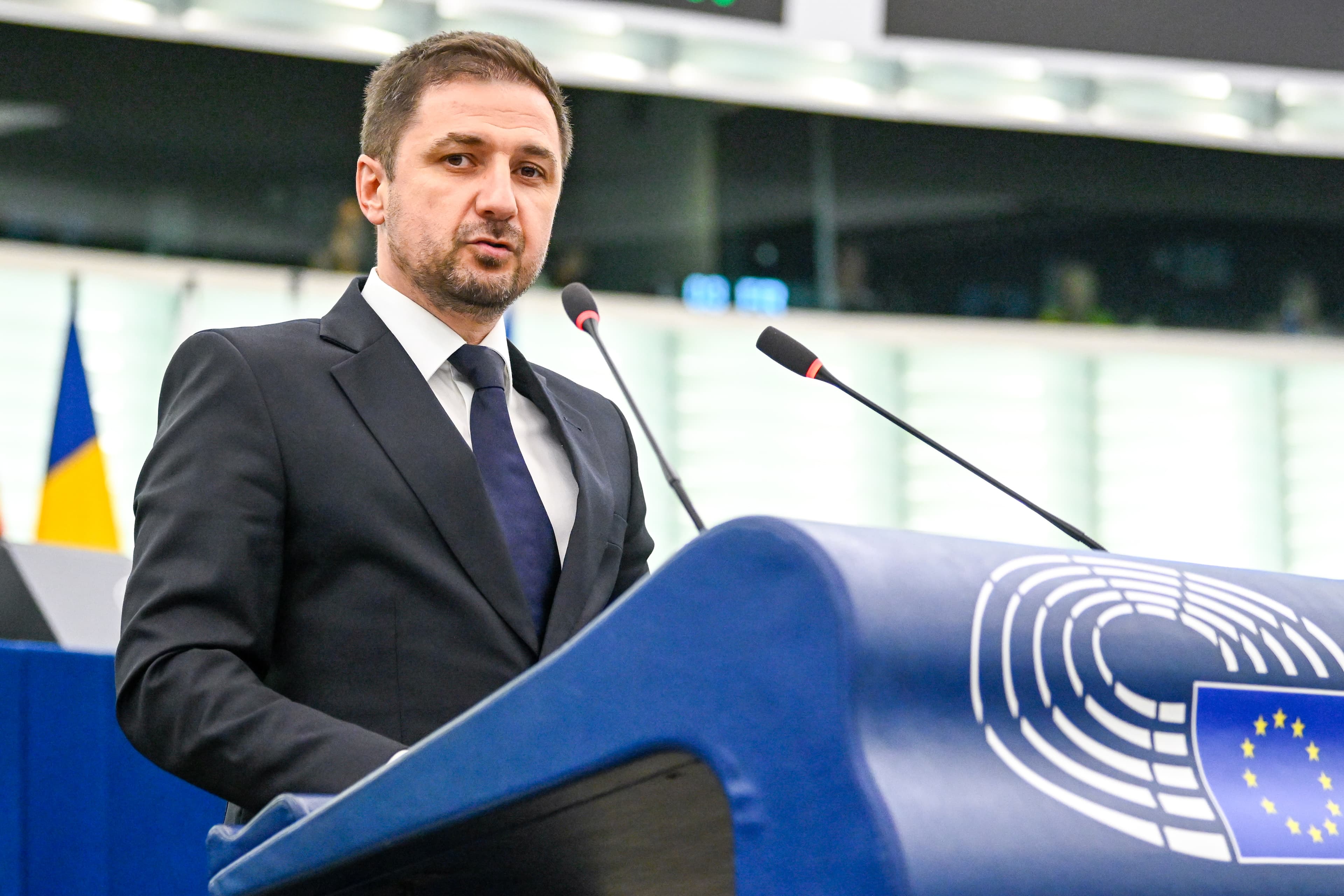 Europarlamentarul Adrian Axinia cere creșteri masive ale fondurilor UE pentru infrastructura din Flancul Estic