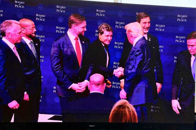 Trump, către Nicușor Dan: Oameni minunaţi, oamenii din România sunt fantastici!