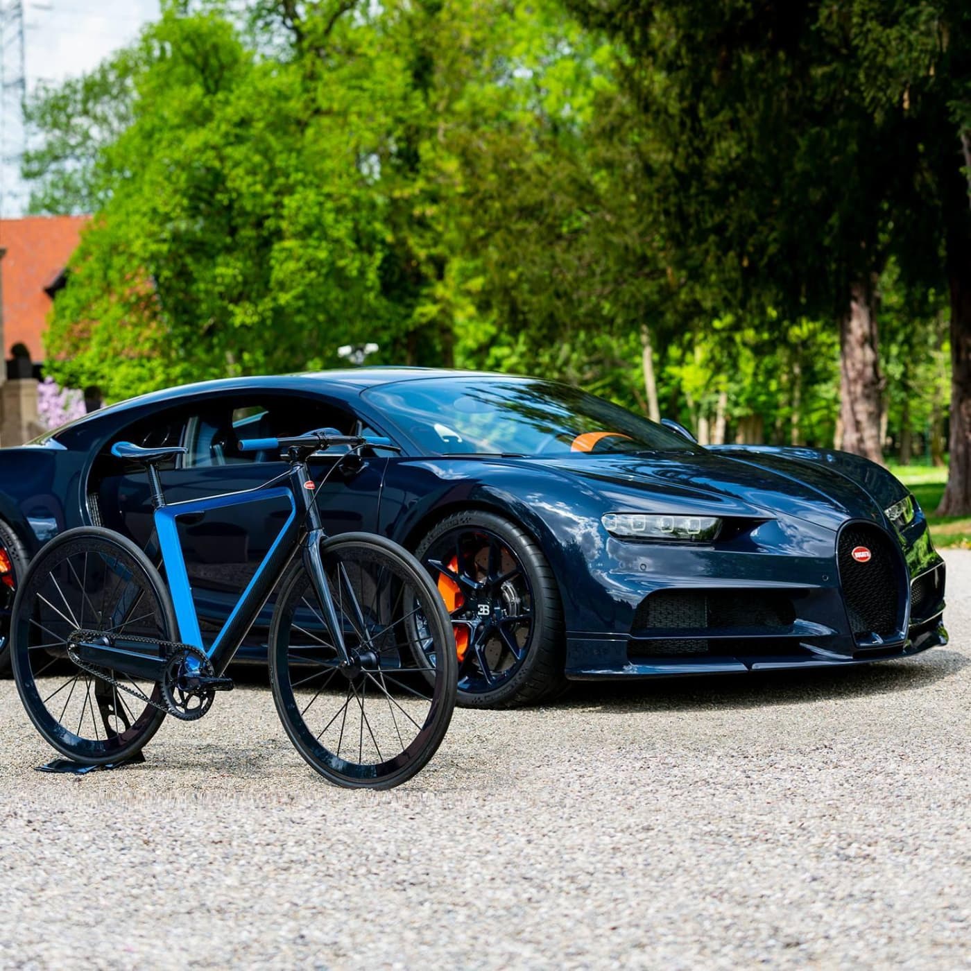 Bugatti șochează piața-lansează propria bicicletă, mai scumpă decât o mașină: ”Model exclusiv, produs în doar 250 de exemplare”