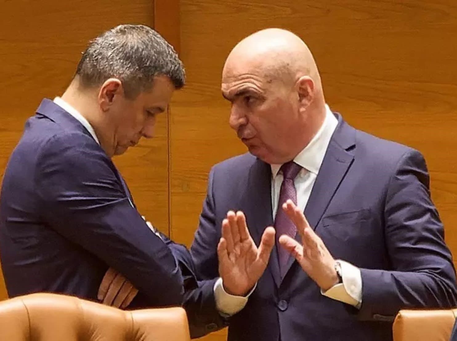 Cât ne va costa mișcarea ”Jos Bolojan” a PSD