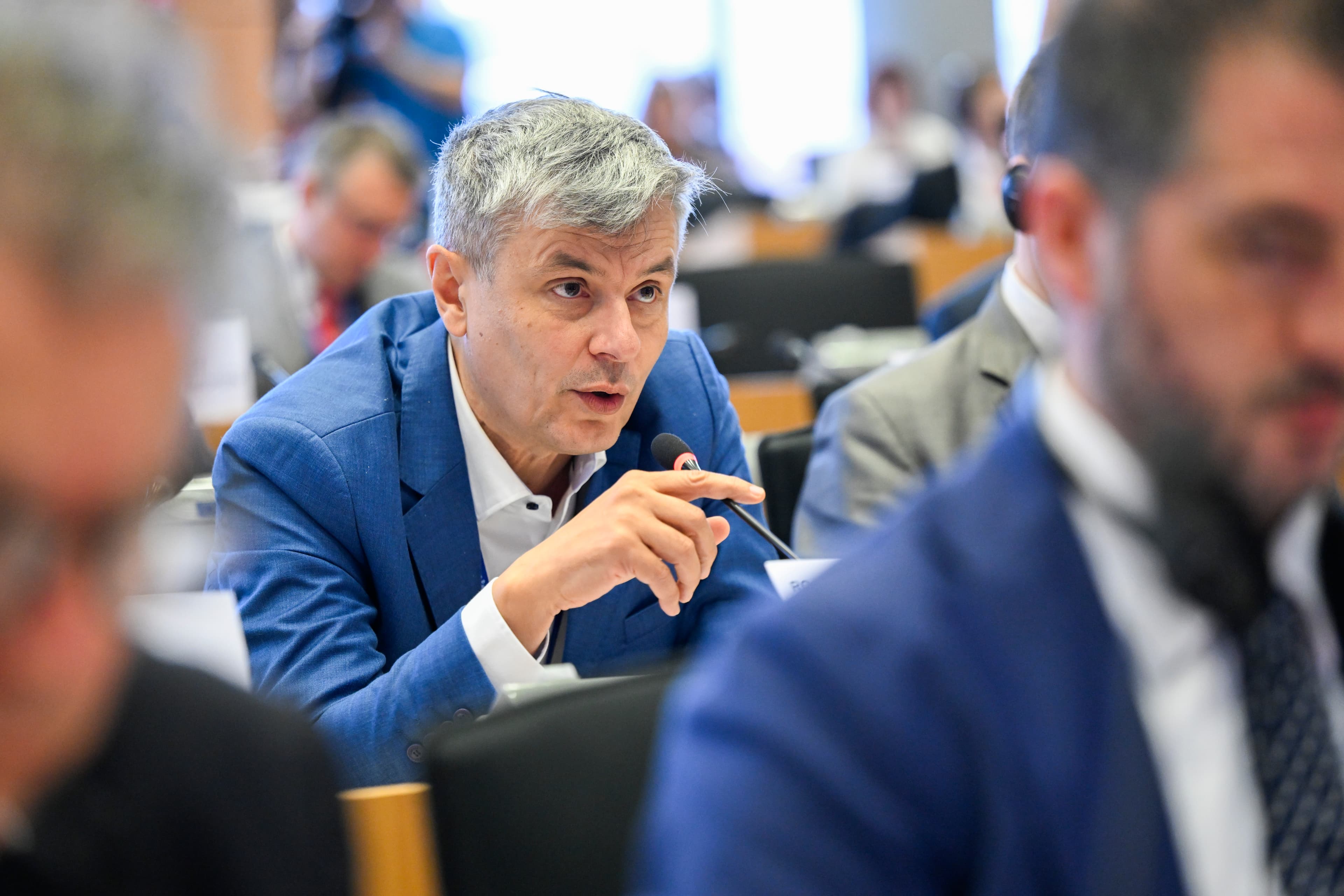 Comisia Europeană cere protecție pentru consumatorii vulnerabili împotriva debranșărilor la energie