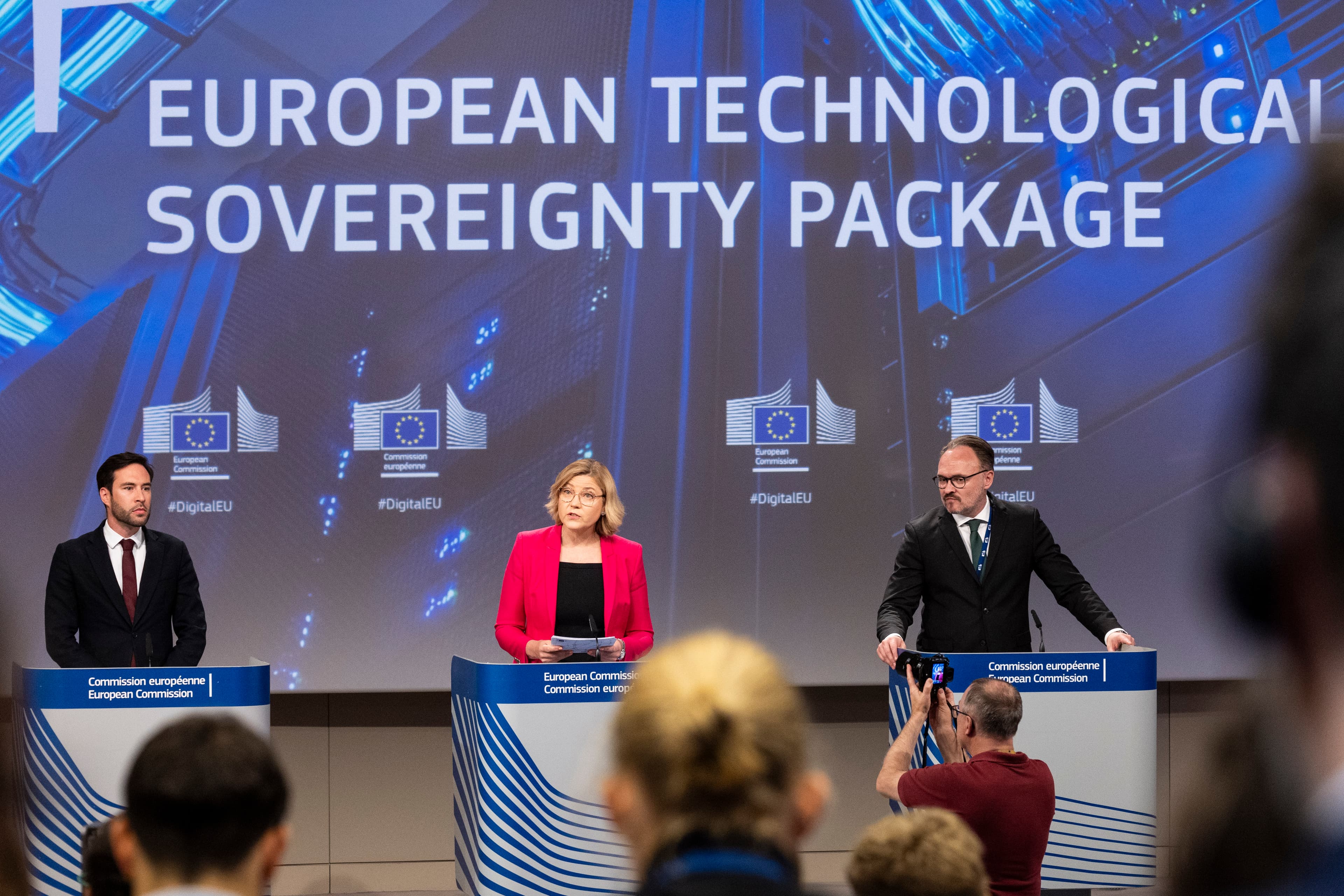 Comisia Europeană propune pachetul pentru suveranitate tehnologică, cu noi reguli pentru cipuri, cloud, inteligență artificială și energie digitalizată