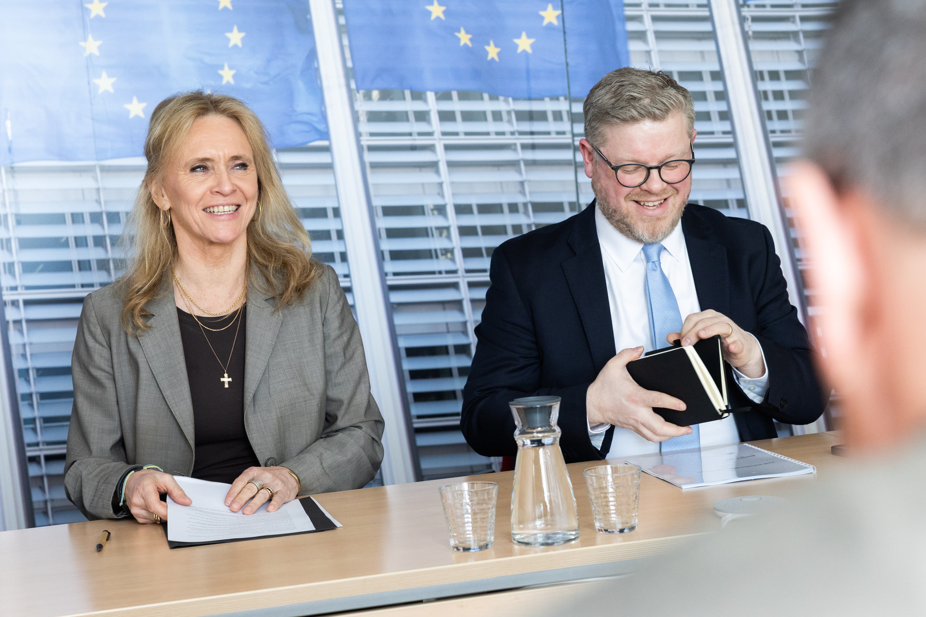 Islanda se alătură sistemului european TIPS pentru plăți instant în coroane islandeze din 2028