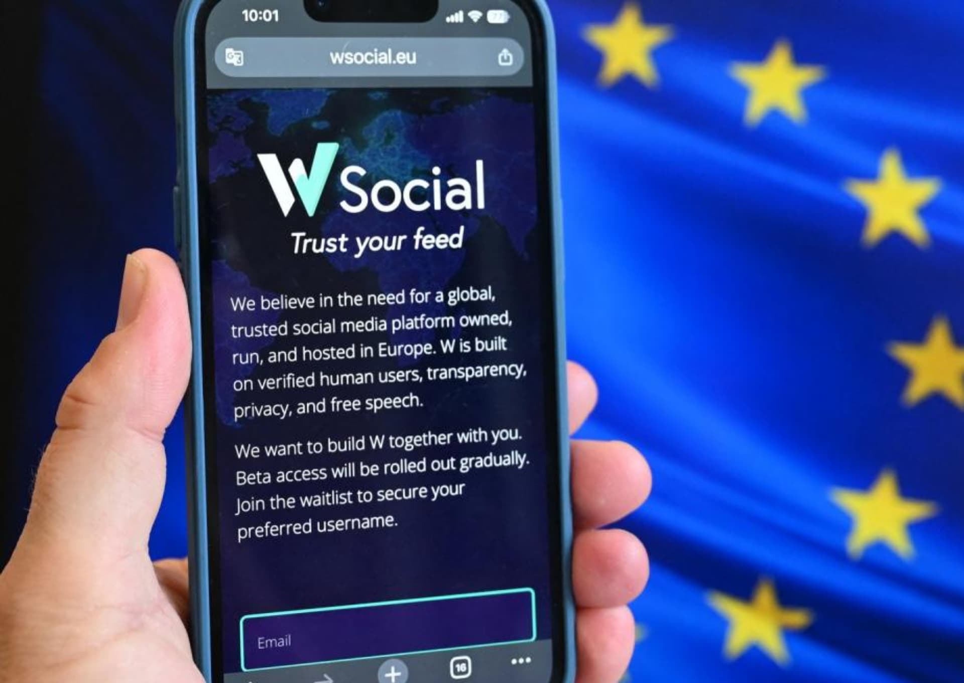 A apărut W, platforma europeană care vrea să detroneze X a lui Elon Musk. Oficial al rețelei sociale despre concurență: ”Le dăm banii și datele noastre!”