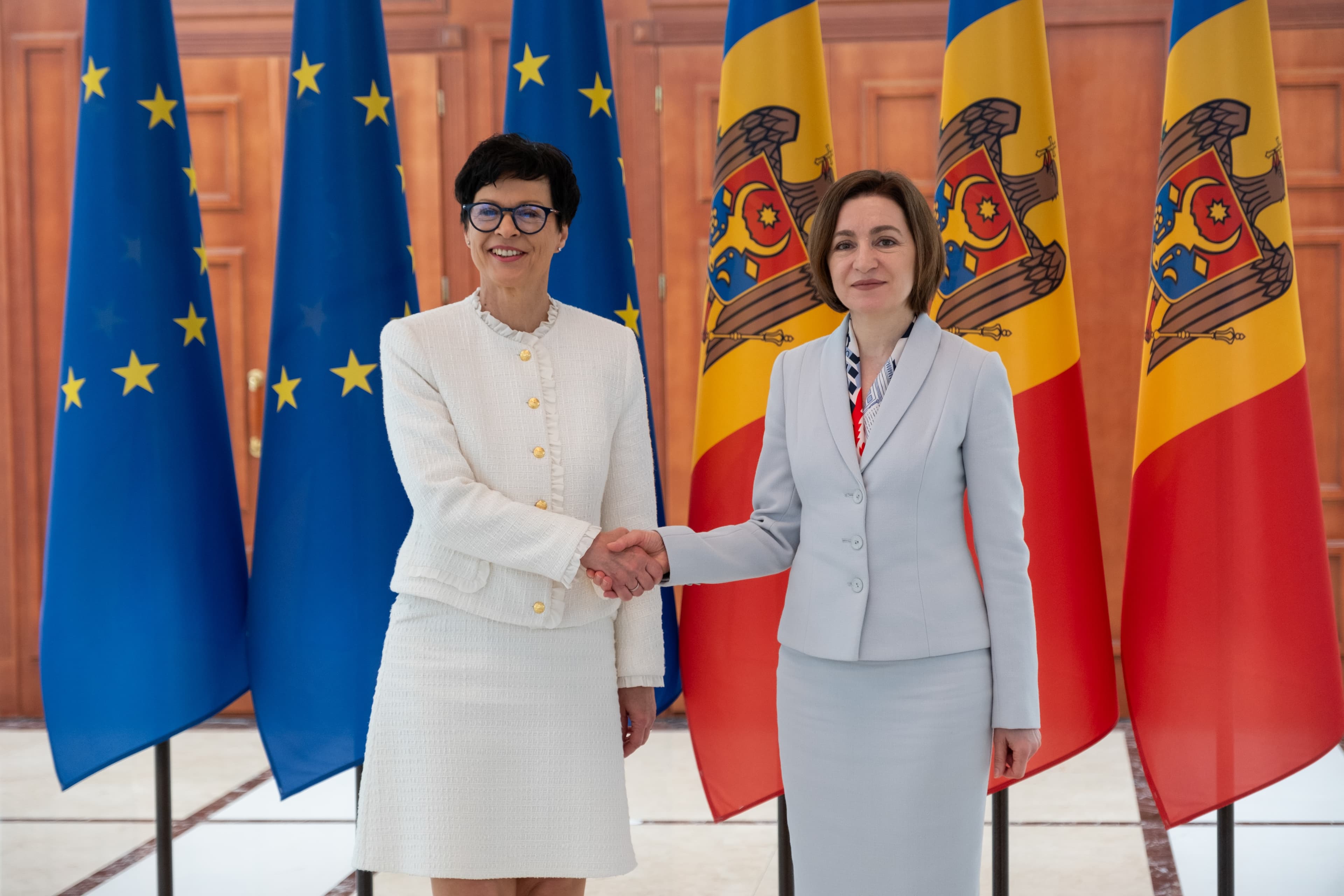 Pași uriași către Uniunea Europeană. Republica Moldova va primi sute de milioane de euro de la UE
