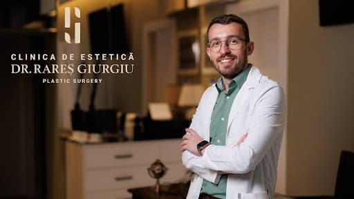 Ce trebuie să știi înainte de prima vizită la un chirurg estetician